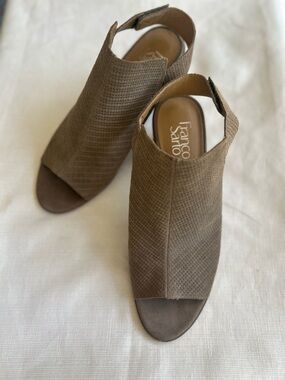 Franco Sarto Brown Textured Peep-Toe Slingback Mules